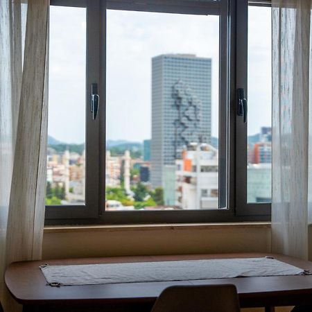 Tirana Centre Lions Gate 4 Apartment Zewnętrze zdjęcie